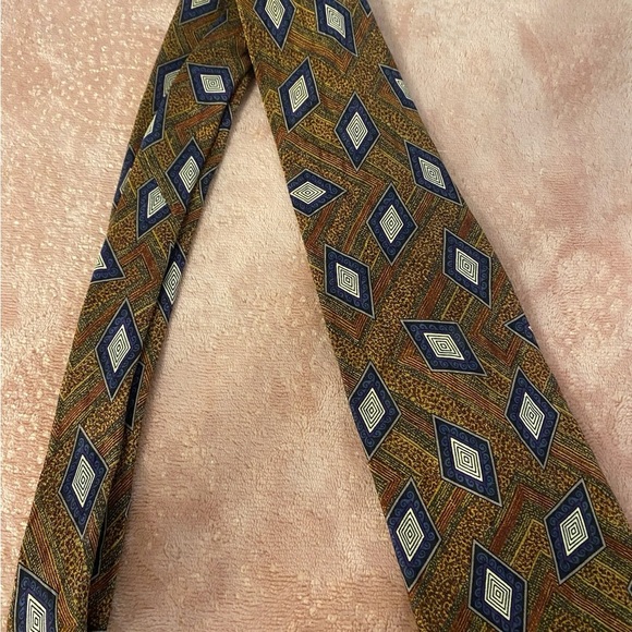 Robert Talbott Abstract Diamond Tie in Blue and Brown - Picture 4 of 10